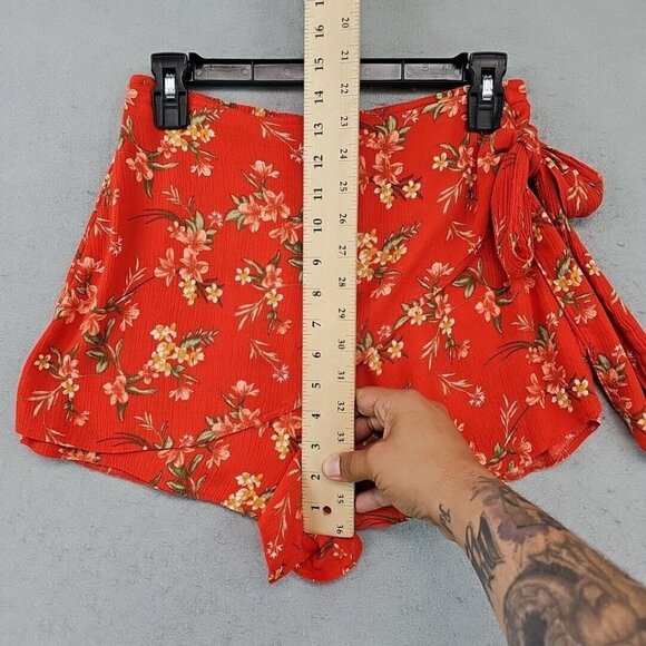 American Eagle Wrap Front Short Shorts Womens S Orange Floral High Rise Preppy - Picture 6 of 8